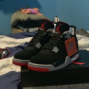 Jordan 4 breds